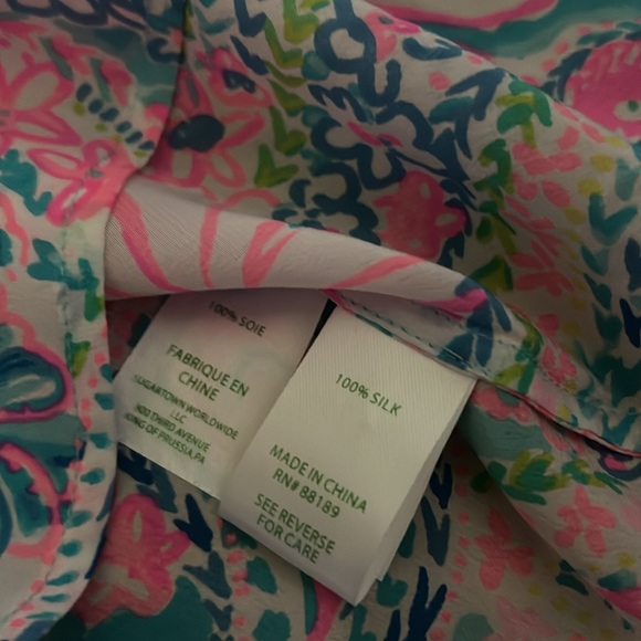 Lilly Pulitzer ELSA 100% Silk Top Flock Full of Fun Pink Blue Blouse size Medium - Picture 6 of 7